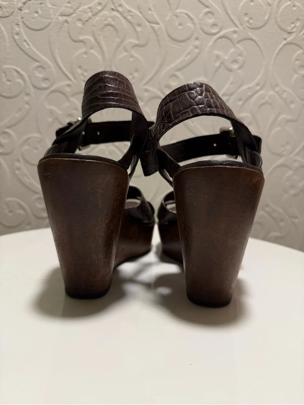 Theory Brown Croc-Embossed Leather Wedge Sandals